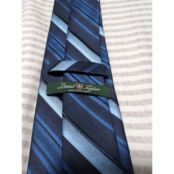 David Taylor Men's Tie Blue Polyester Necktie 3" X 59" - Picture 2 of 4